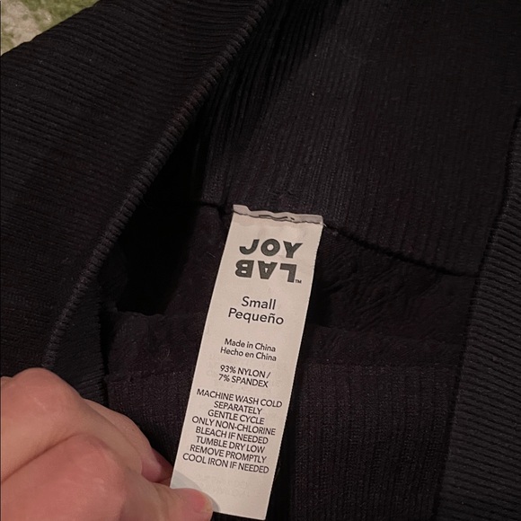 Joy Lab Black Women's High Waist Leggings Long Sleeve Crop Top Cut Out Textured - Picture 7 of 7